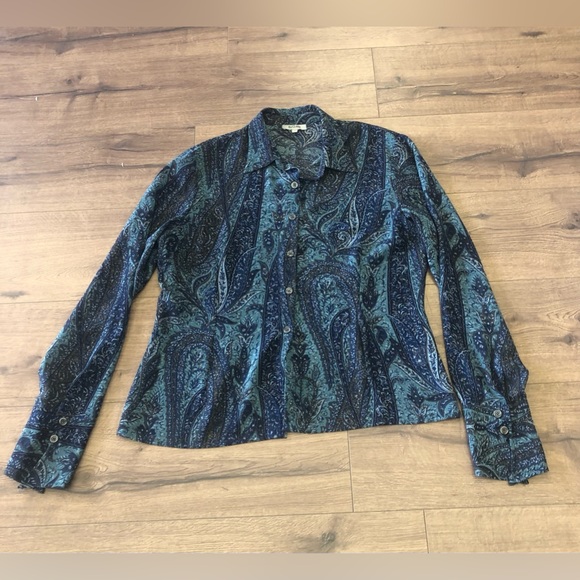 SLOAN SHEER LONG SLEEVE BUTTONS DOWN BLOUSE IN SIZE 16 IN LONG SLEEVES - Picture 5 of 11